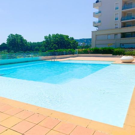 1 Bedroom Sea View, Swimming Pool, Beach On Foot, Parking Антиб Екстериор снимка